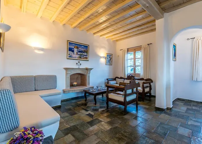 Irini بانورموس ميكونو